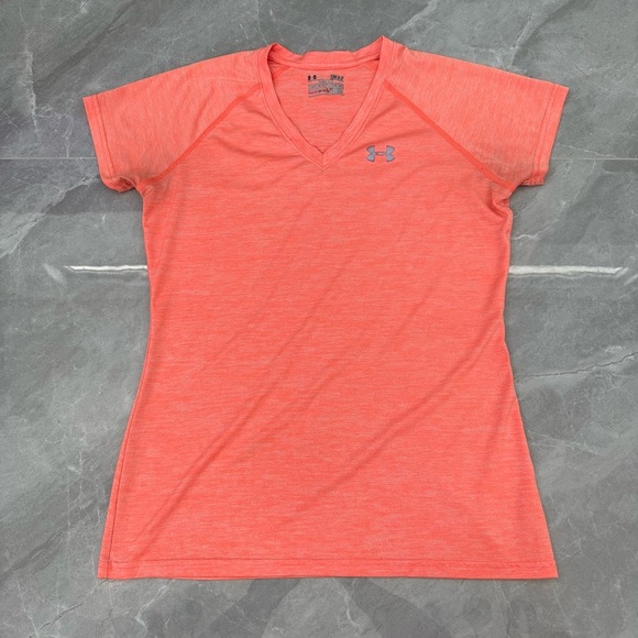 Under Armour Tops - Women’s Under Armour Heat Gear Semi Fitted Short Sleeve V-Neck Shirt Small